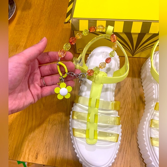 Circus. NY, the Ester Beaded Anklet Fisherman Platform Sandals in Citric Acid. - Picture 4 of 15